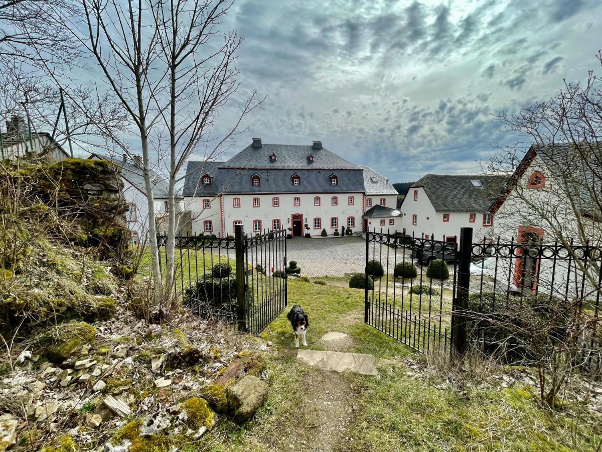 Burghaus & Villa Kronenburg Dahlem  Eksteriør bilde