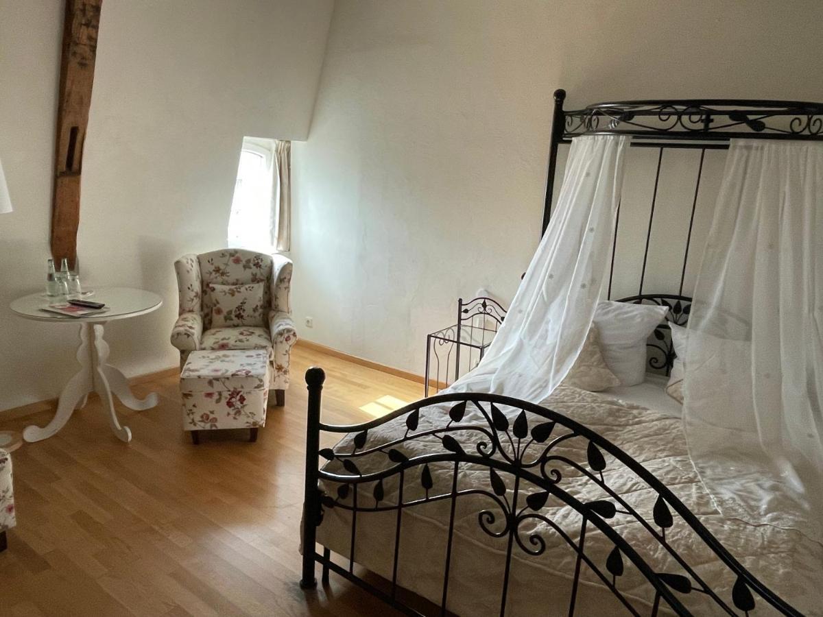 Burghaus & Villa Kronenburg Dahlem  Eksteriør bilde